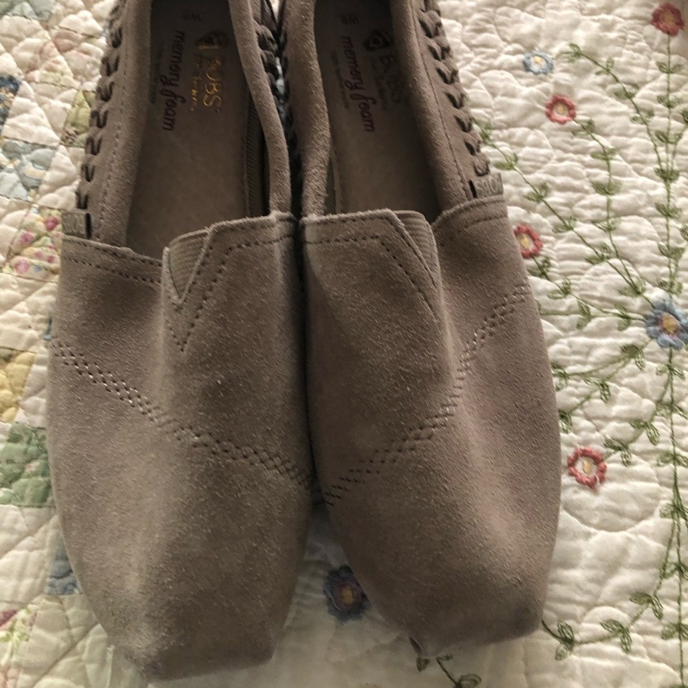 Tan Bobs size 8